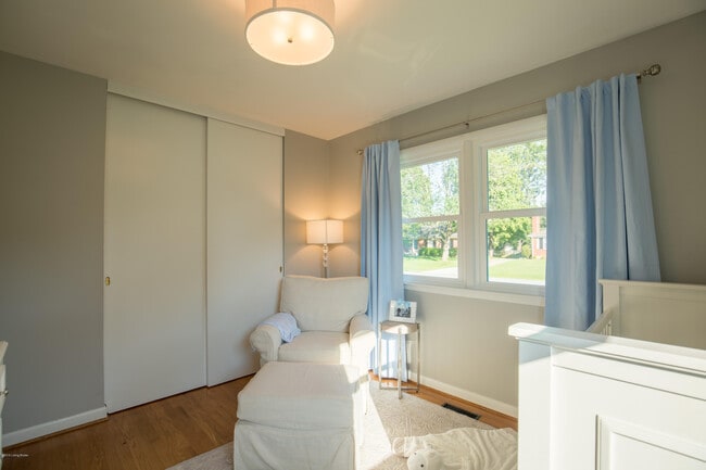 Building Photo - 4311 Kinloch Rd