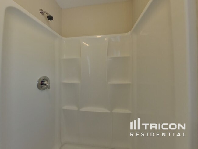 Building Photo - 6 Sweetgum Ct N