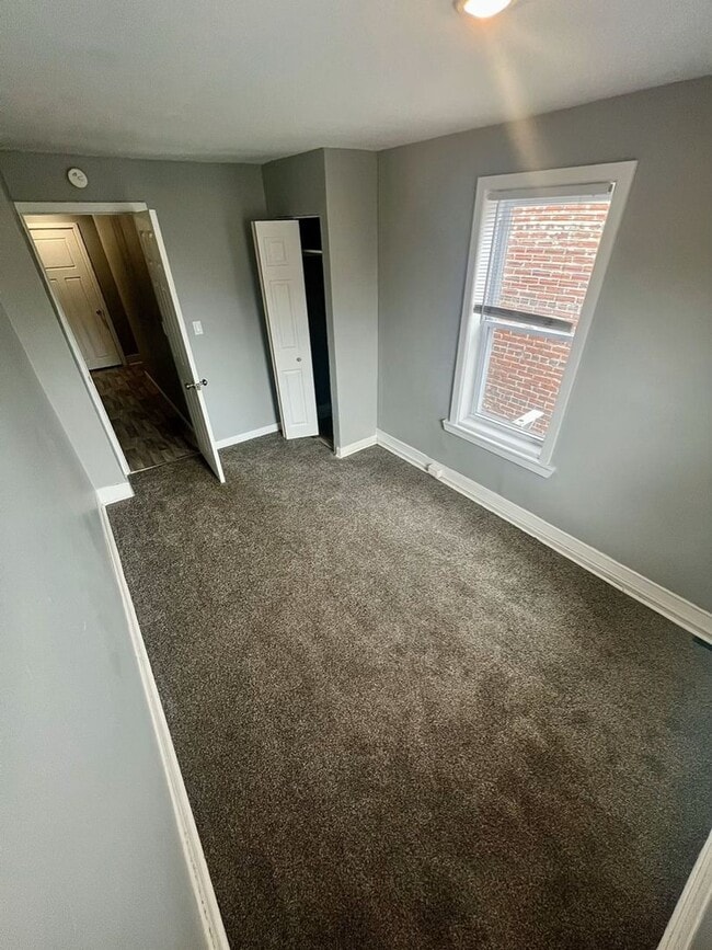 Building Photo - Newly Renovated 4BR/1BA in Wilmington - No...