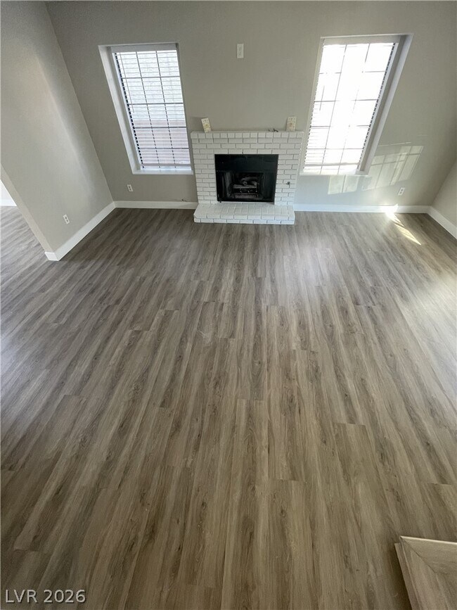 Building Photo - 2840 Belleza Ln