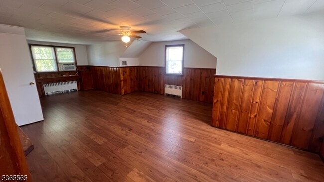 Building Photo - 116 Greenlawn Ave