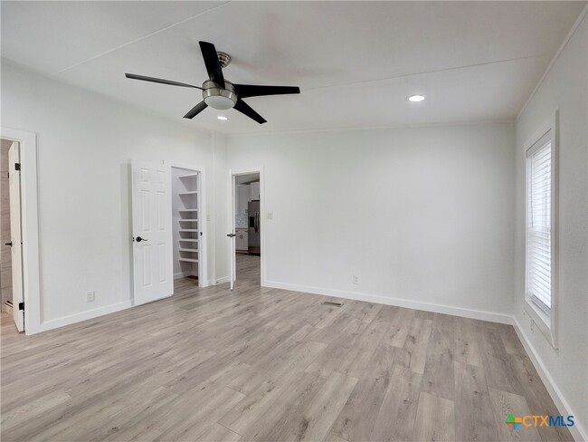 Building Photo - 4504 Atlantis Dr