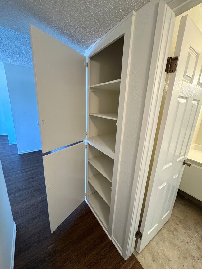 Building Photo - Penthouse Living in Ventura Keys – Harbor Village Condo