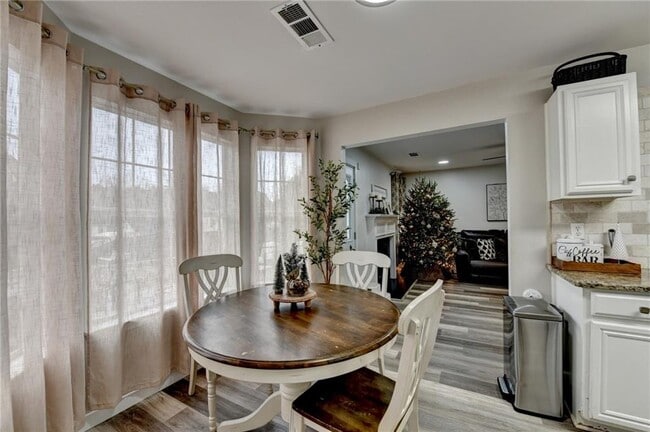 Building Photo - 4317 Holliday Rd