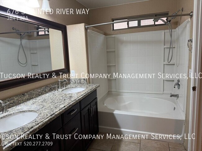 Building Photo - 676 S Painted River Way