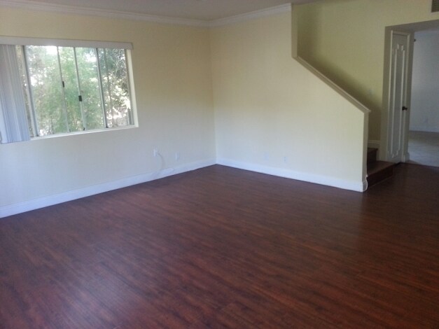 Building Photo - 5217 Satsuma Ave