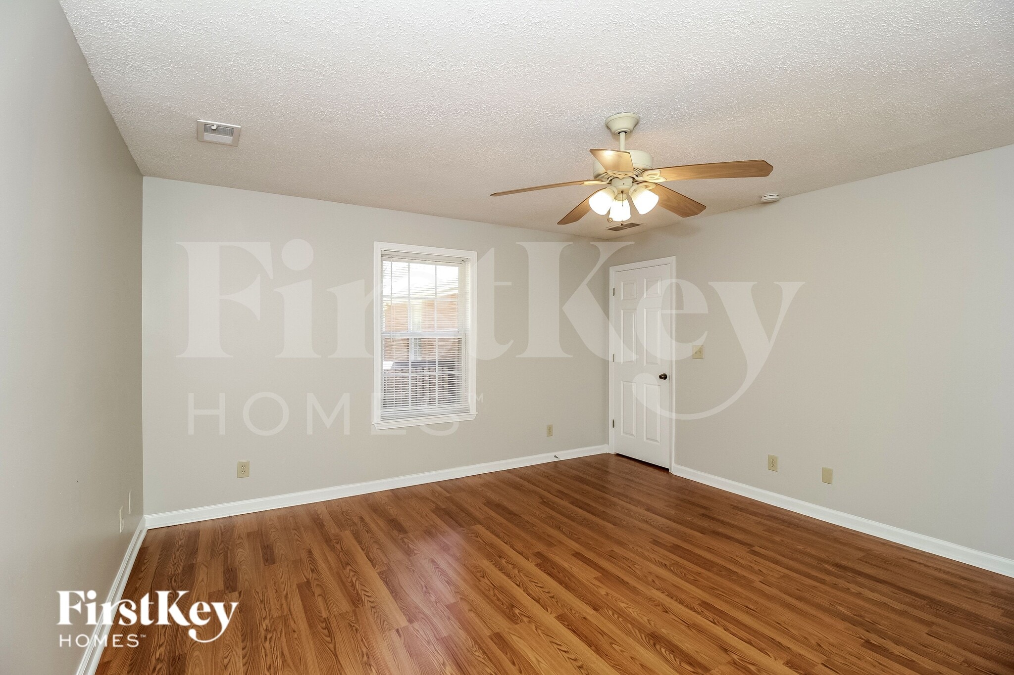 Building Photo - 420 Castlewood Rd