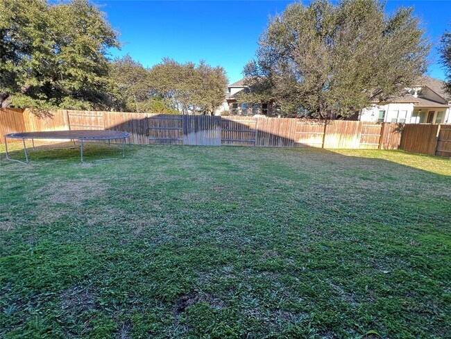 Building Photo - 345 Fannin Battleground Ln