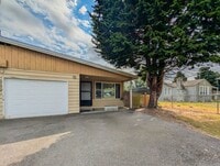 Building Photo - 15901 Manor Way