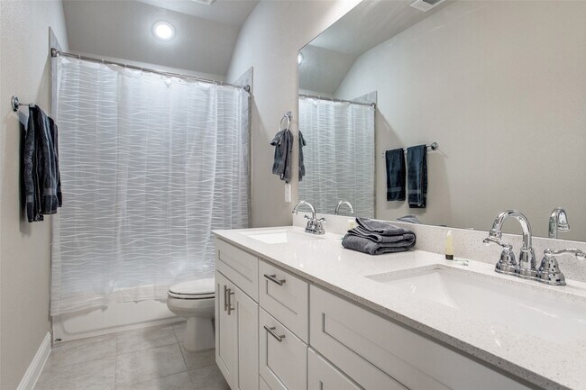 Building Photo - 1718 Lisa Ct