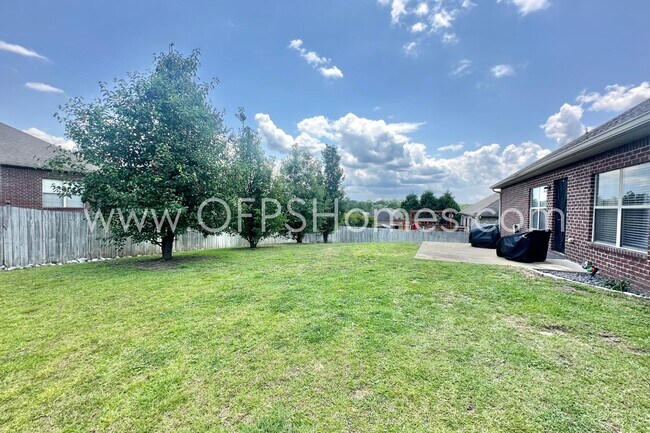 Building Photo - 606 Rowan Cir
