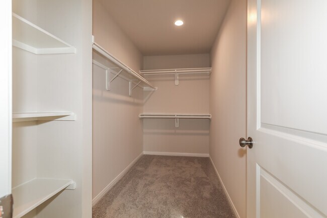 Building Photo - 13023 S Green Wing Cir
