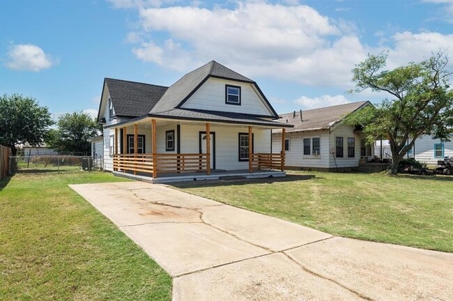 Building Photo - 1320 W Frisco St