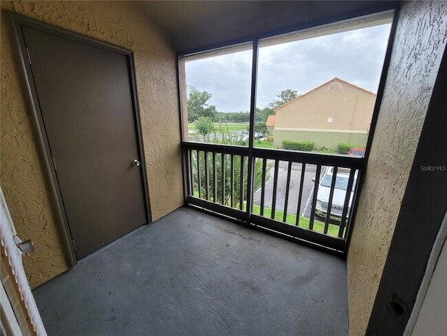 Building Photo - 421 Fountainhead Cir