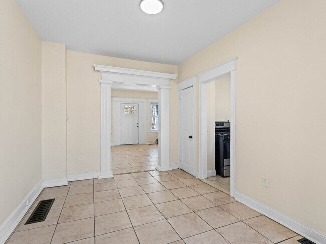 Building Photo - 1943 Stenton Ave