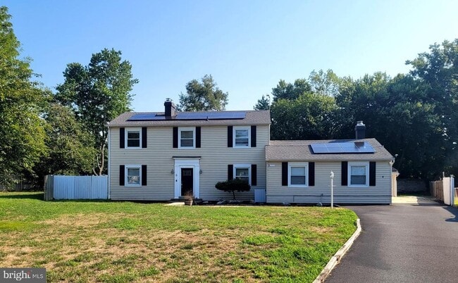 Primary Photo - 6 Tudor Ct