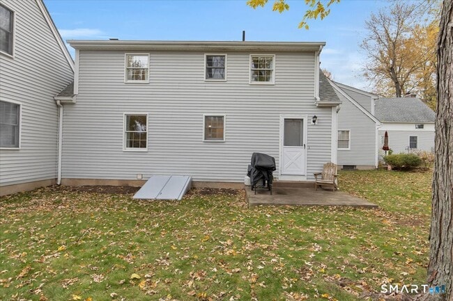 Building Photo - 102 Wetherell St