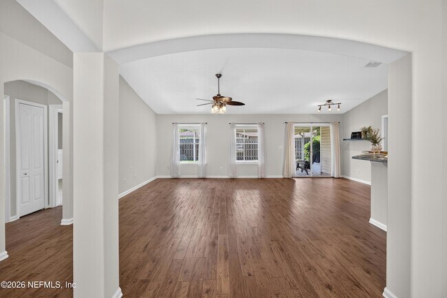 Building Photo - 12838 Chets Creek Dr N