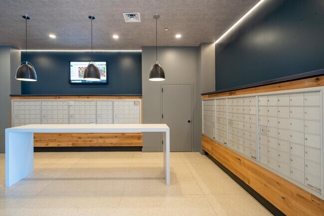 Building Photo - 1500 Hudson St