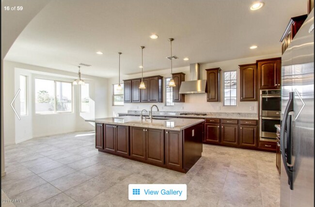 Building Photo - Stunning 5 BD, 4.5 BA home located in the ...