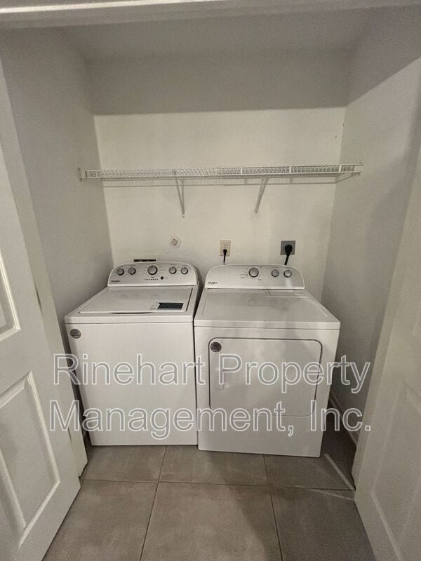 Building Photo - 409 Lexie Ln