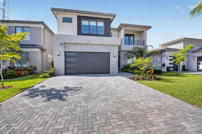 Building Photo - 8270 Essex Country Clb Dr
