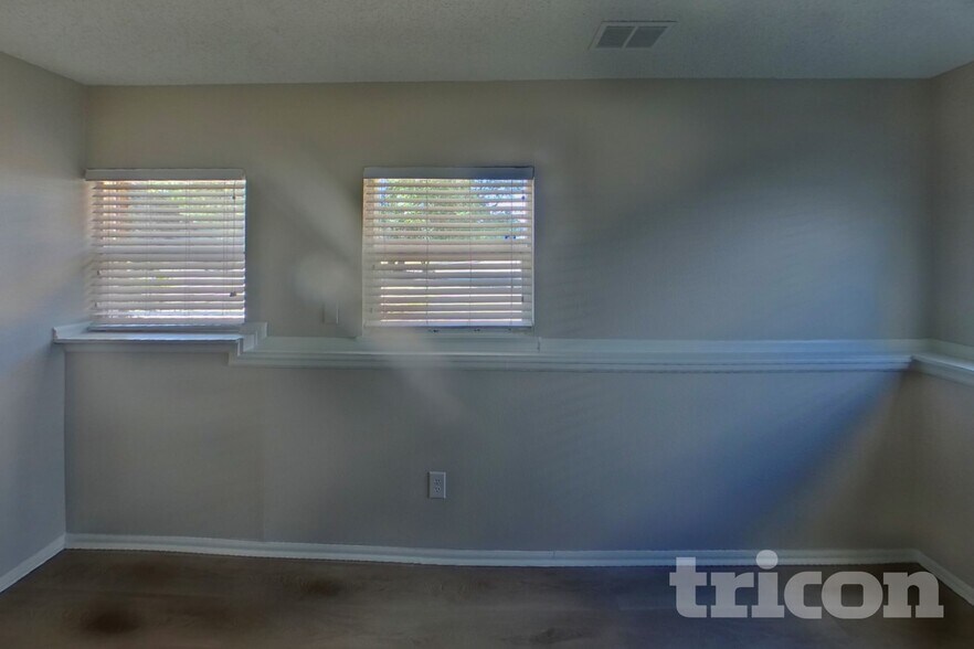 Building Photo - 2674 Deliverance Dr