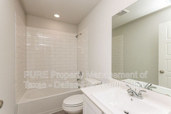 Building Photo - 3908 Edmondson Dr