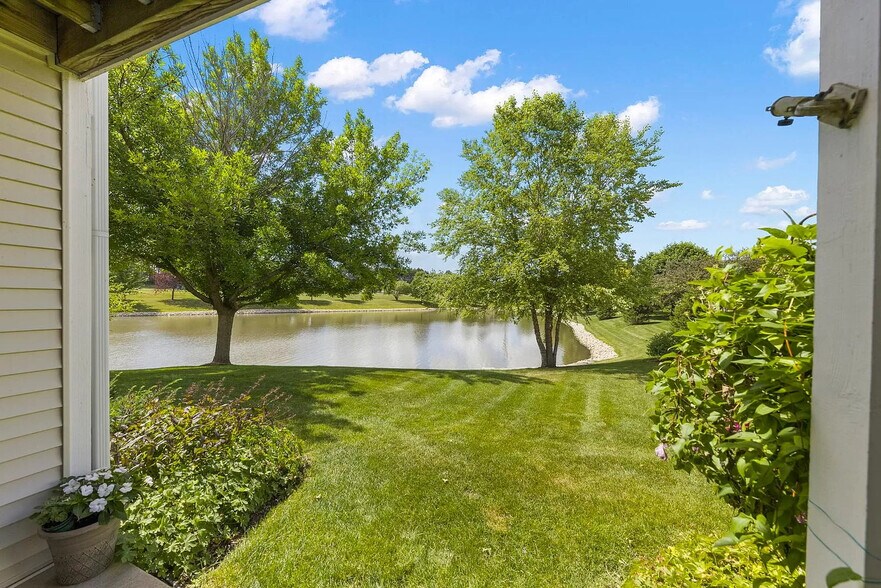 Building Photo - 2503 Sheehan Dr