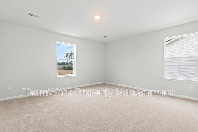 Building Photo - 658 Culpepper St