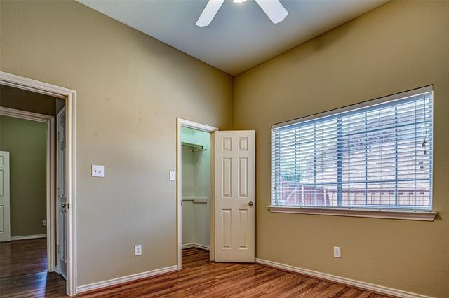 Building Photo - 318 Hampton Ct