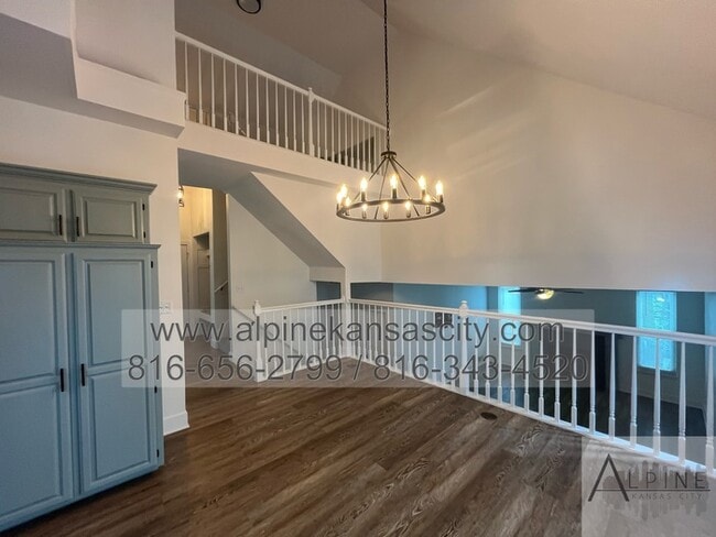 Building Photo - Gorgeous Multi Level Side by Side Split, P...