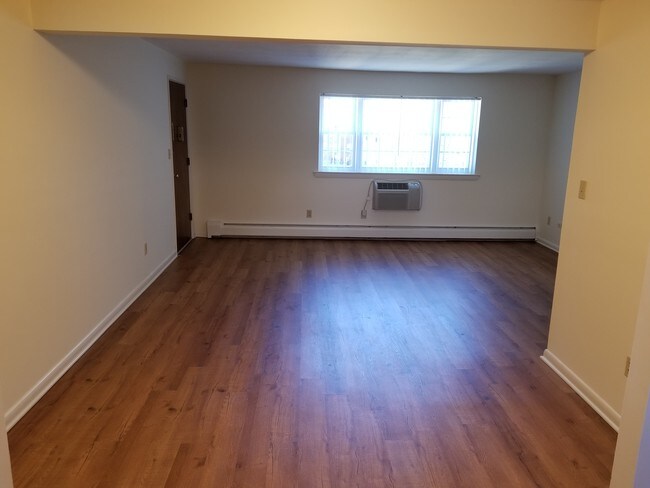 Building Photo - Goodwin Gardens