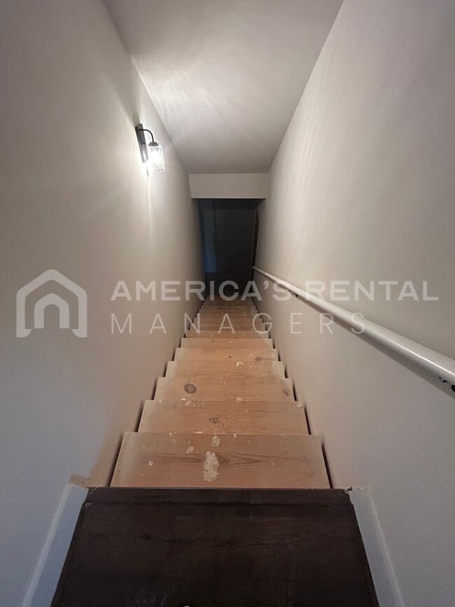 Building Photo - Home for Rent in Bessemer, AL!!! Available to View Now!!!