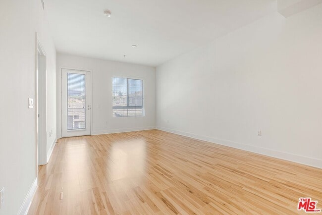 Building Photo - 12920 W Runway Rd