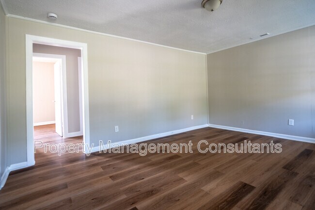 Building Photo - 2208 Old Gurley Pike