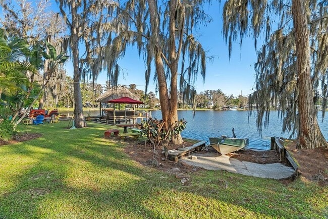 Building Photo - 19220 Lake Allen Rd