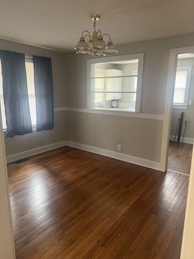 Building Photo - 112 Garfield Ave