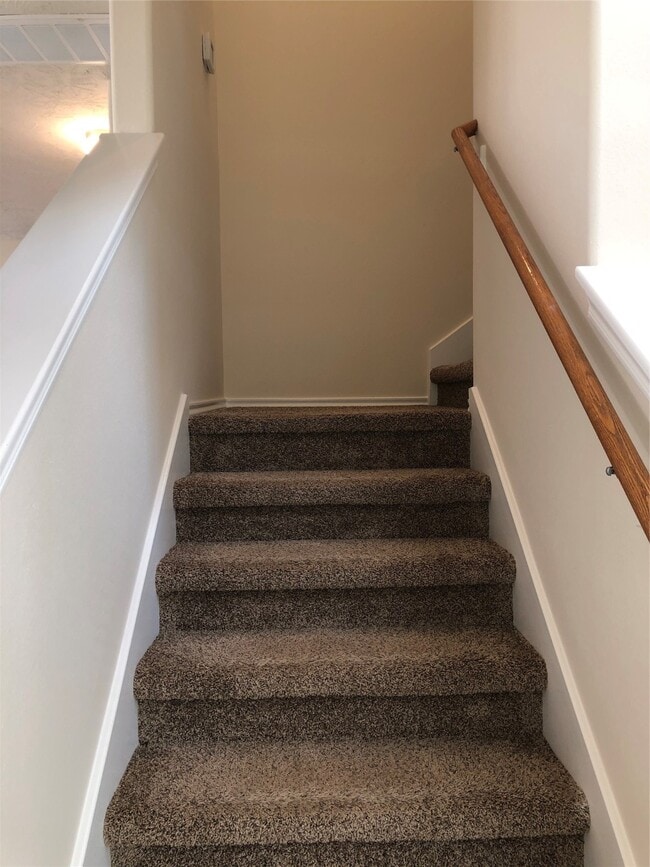 Building Photo - 5639 Stonecloud Ln