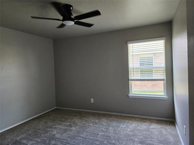Building Photo - 700 Swan Dr