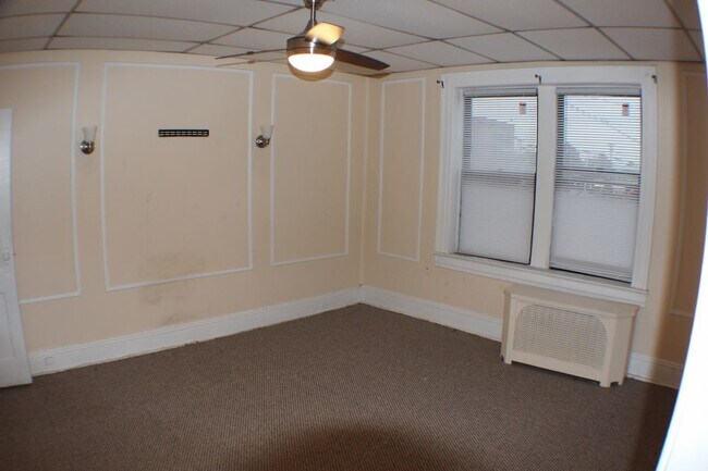 Building Photo - 305 Milburn Ave Apt 9 - 1 Bdrm Lyndhurst