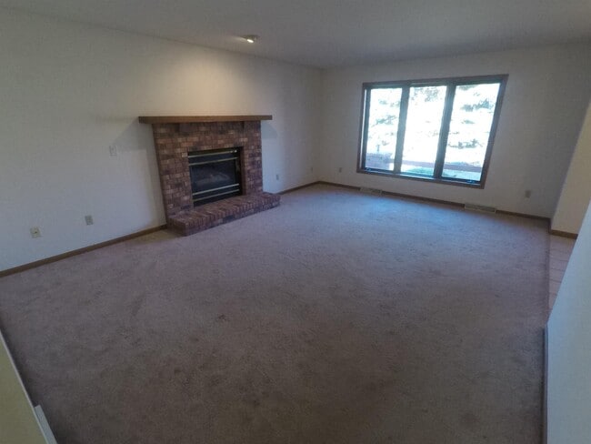 Building Photo - 1209 W Wausau Ave