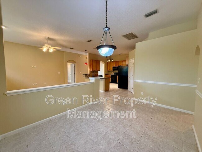 Building Photo - 8716 Canopy Oaks Dr