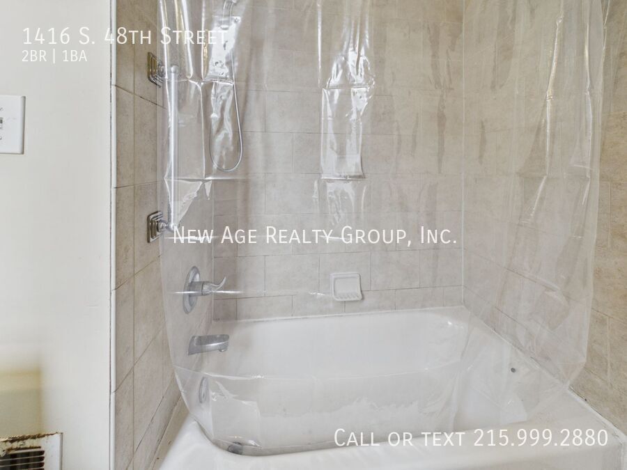 Building Photo - 1416 S 48th St