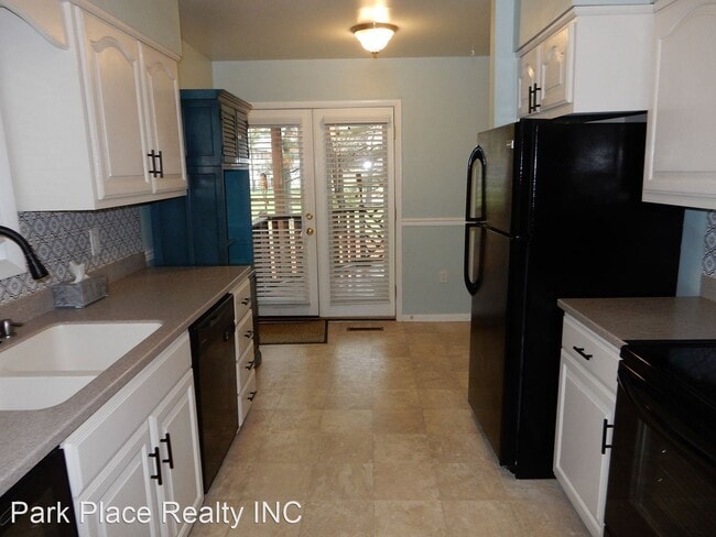 Building Photo - 3 br, 3 bath House - 106 Windward Dr SW