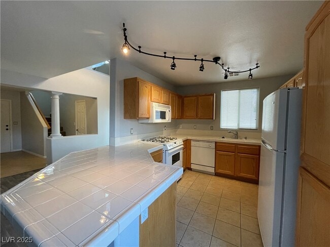 Building Photo - 7481 Catmint St