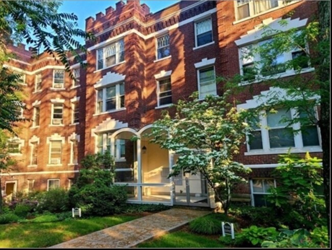 Primary Photo - 4 Arlington St