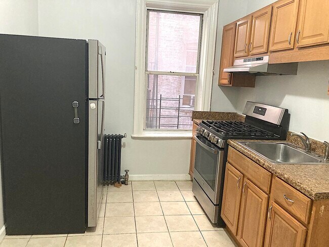 Building Photo - 5600 Hudson Ave