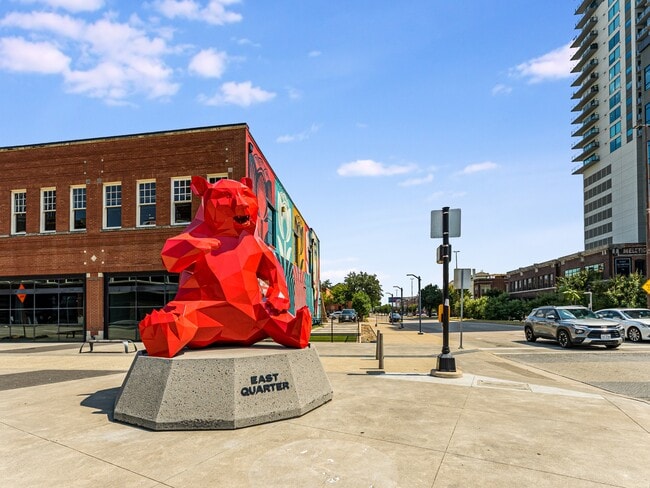 Building Photo - 2080 Kelly Ave