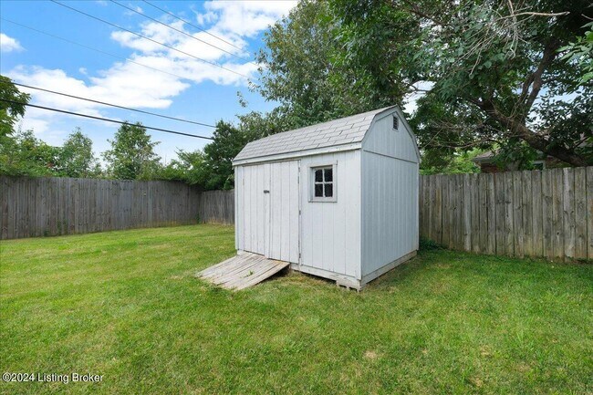 Building Photo - 2014 Cherrywood Dr